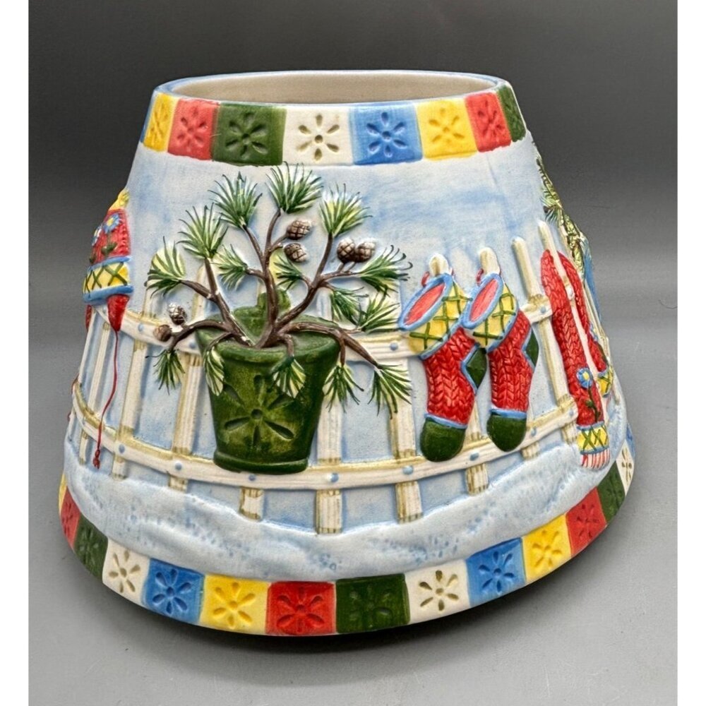 Yankee Candle Ceramic Shade Candle Topper With Festive Winter Fence Bird Design
